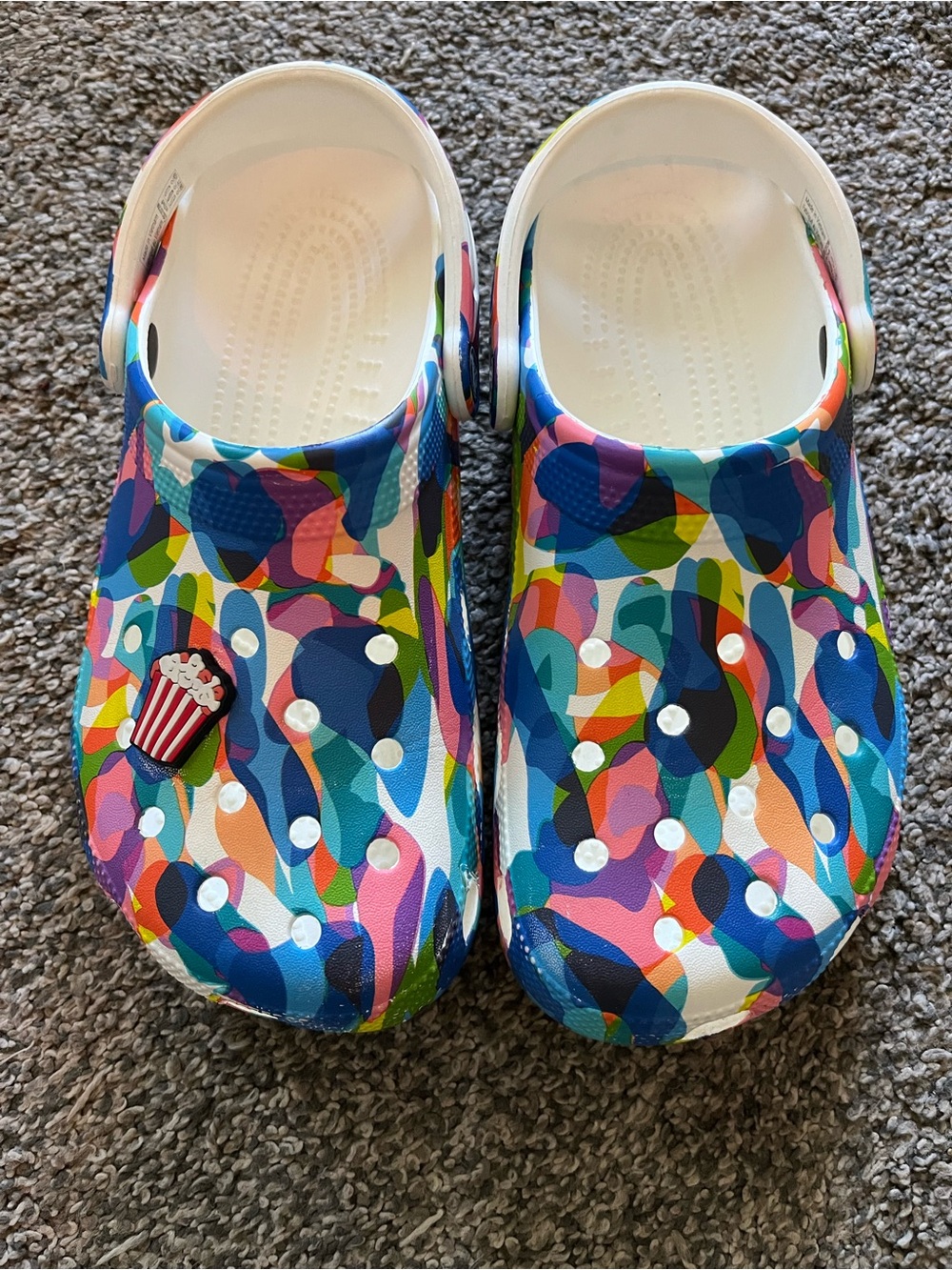 CROCS Women's Multi-Color Patterned Classic Clog